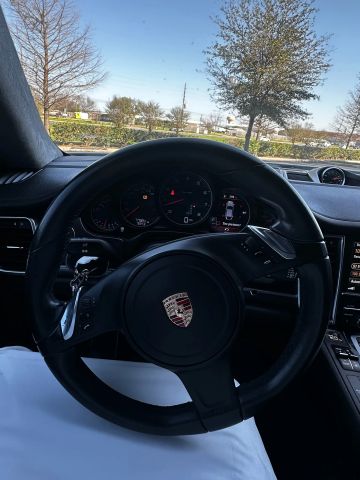 2014 Porsche Panamera - Image 22