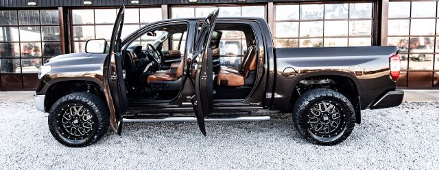 2018 TOYOTA TUNDRA CREWMAX PICKUP BROWN AUTOMATIC - Auto Masters of Carolinas