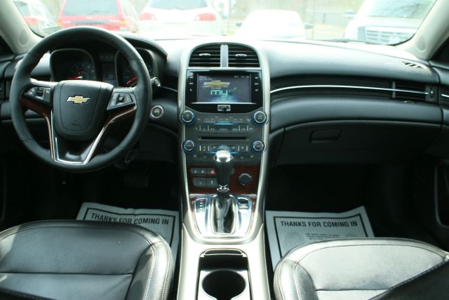 2013 Chevrolet Malibu - Image 17