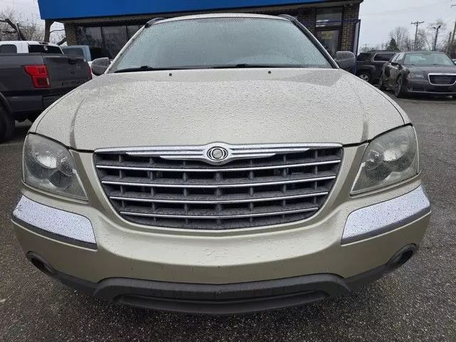 2005 Chrysler Pacifica - Image 2