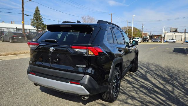 2021 Toyota Rav4 - Image 5