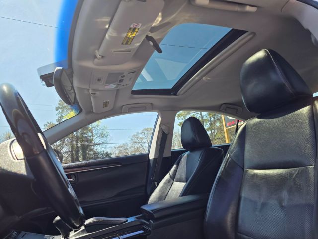 2014 Lexus Es - Image 10