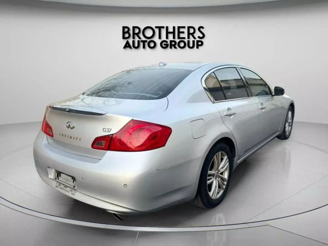 2010 Infiniti G - Image 9