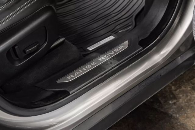 2018 Land Rover Range Rover Velar S Sport Utility 4d - Image 53