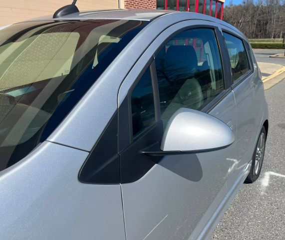 2016 Chevrolet Spark Ev - Image 24