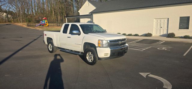 2009 Chevrolet Silverado 1500 Extended Cab - Image 1