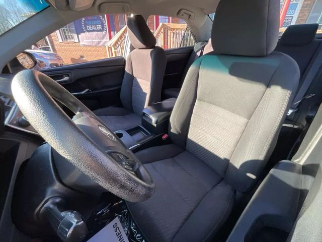 2016 TOYOTA CAMRY SEDAN SILVER AUTOMATIC - Peach State Motors