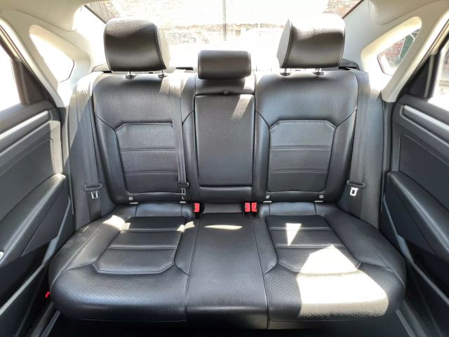 2018 VOLKSWAGEN PASSAT SEDAN 4-CYL, TURBO, 2.0 LITER 2.0T R-LINE SEDAN 4D