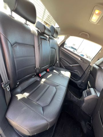 2018 VOLKSWAGEN PASSAT SEDAN 4-CYL, TURBO, 2.0 LITER 2.0T R-LINE SEDAN 4D