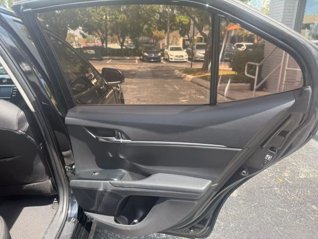 2019 Toyota Camry - Image 26