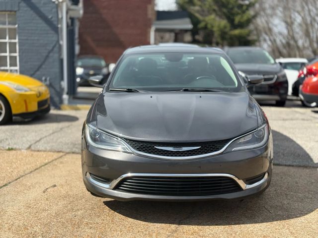 2017 Chrysler 200 - Image 2