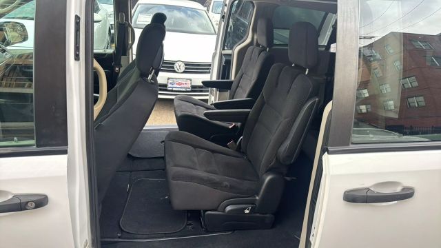 2019 DODGE GRAND CARAVAN PASSENGER PASSENGER V6, FLEX FUEL, 3.6 LITER SE MINIVAN 4D