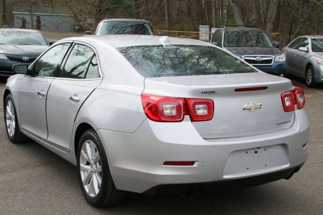 2013 Chevrolet Malibu - Image 5