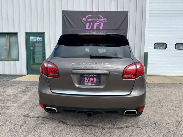 2014 Porsche Cayenne - Image 12