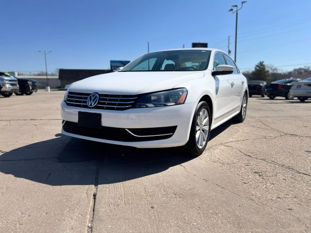 2013 VOLKSWAGEN PASSAT SEDAN 5-CYL, 2.5 LITER 2.5L SEL SEDAN 4D