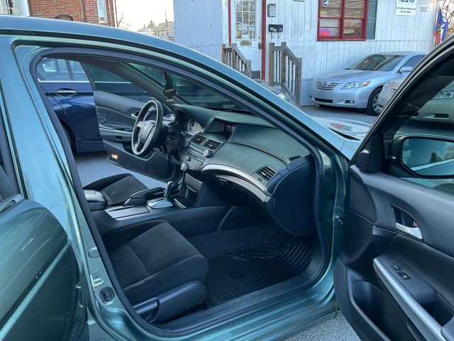 2008 Honda Accord - Image 14