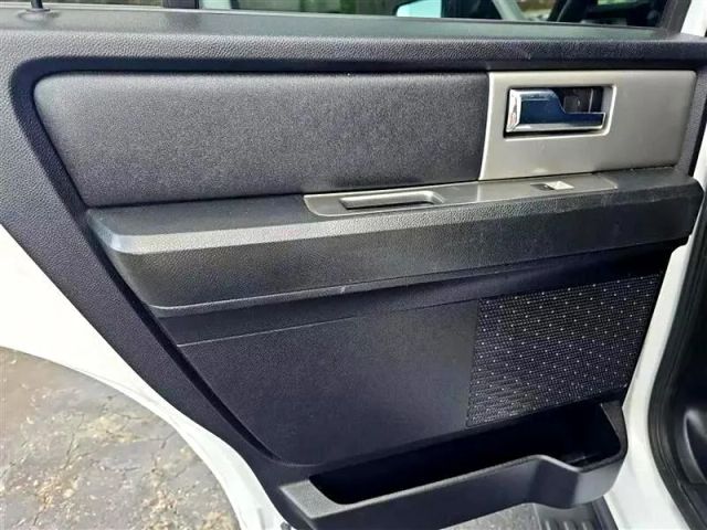 2017 Ford Expedition - Image 20