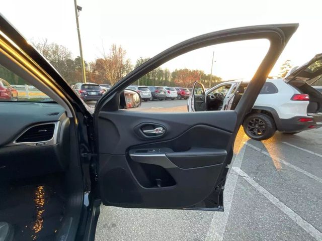 2019 JEEP CHEROKEE SUV BLACK AUTOMATIC - Peach State Motors