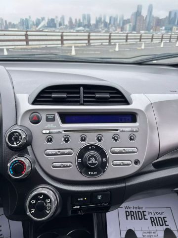 2009 Honda Fit Sport Hatchback 4d - Image 18