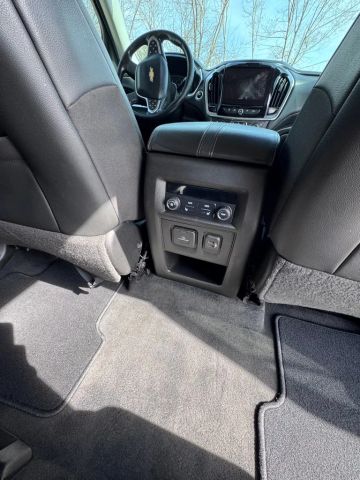 2020 Chevrolet Traverse Premier Sport Utility 4d - Image 15