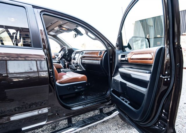 2018 TOYOTA TUNDRA CREWMAX PICKUP BROWN AUTOMATIC - Auto Masters of Carolinas
