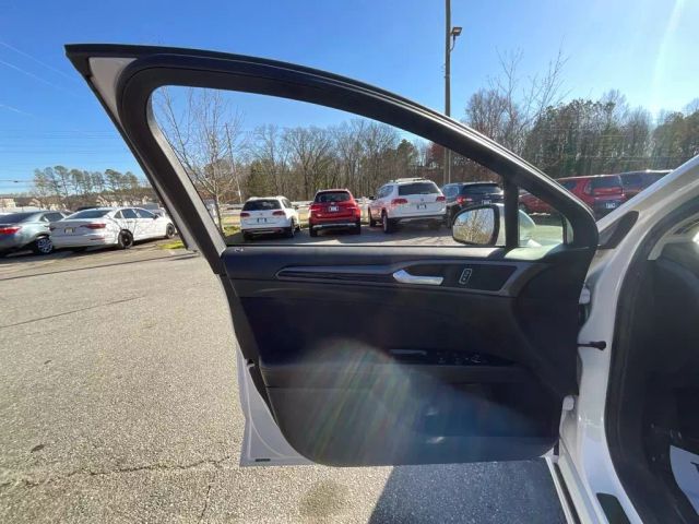 2013 FORD FUSION SEDAN WHITE AUTOMATIC - Peach State Motors
