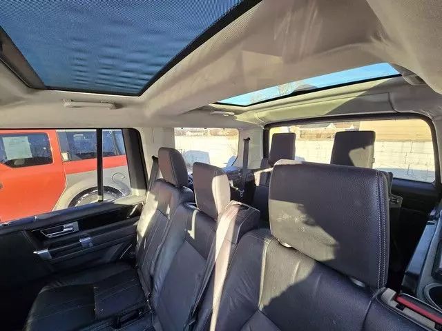 2013 Land Rover Lr4 - Image 9