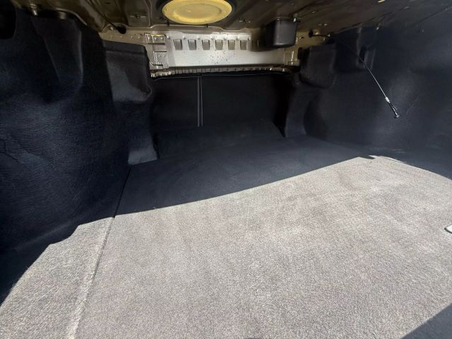 2019 Toyota Camry - Image 32