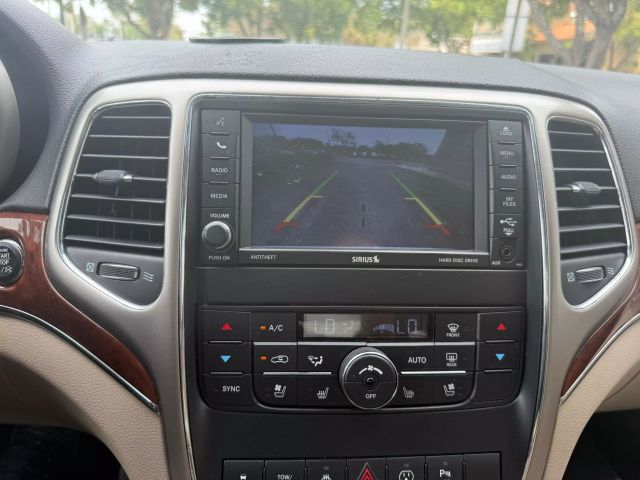 2013 Jeep Grand Cherokee - Image 26