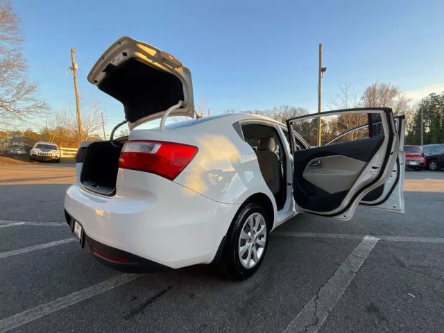 2013 KIA RIO SEDAN WHITE AUTOMATIC - Peach State Motors