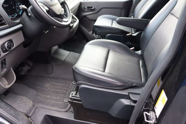 2022 Ford Transit 250 Cargo Van - Image 9