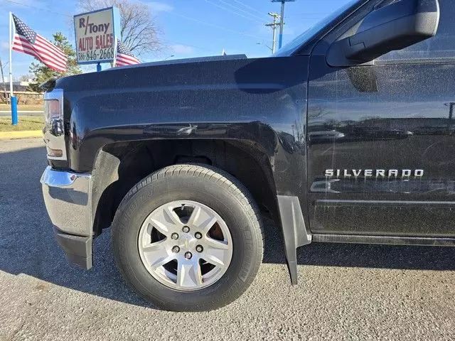2016 Chevrolet Silverado 1500 Crew Cab - Image 6