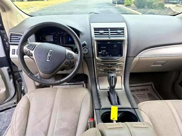 2011 Lincoln Mkx - Image 10