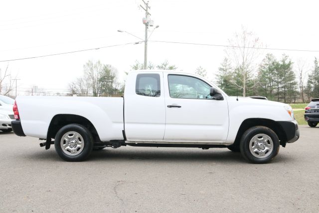 2015 Toyota Tacoma Access Cab - Image 8