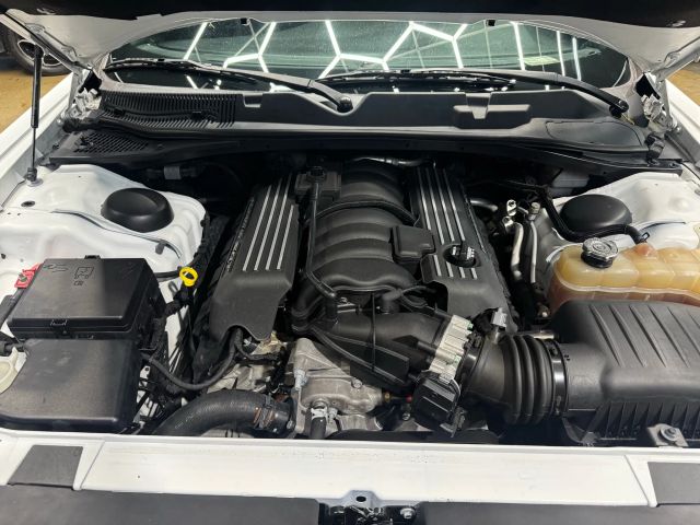2019 Dodge Challenger R/T photo 12