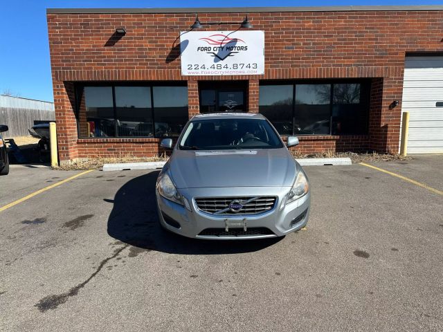 Used 2013 Volvo S60 T5 with VIN YV1612FH1D2229050 for sale in Elgin, IL