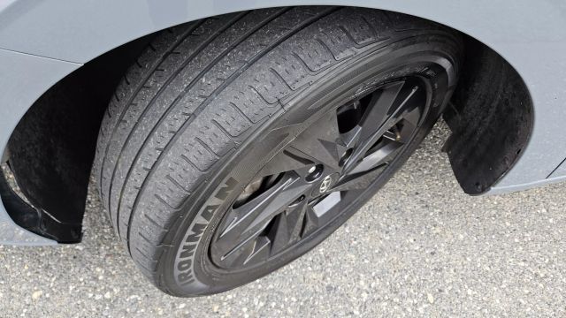 2021 Hyundai Elantra - Image 11