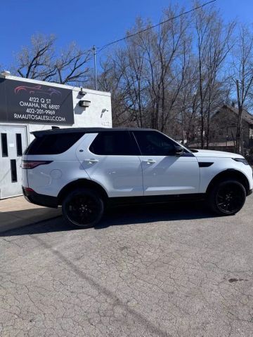 2018 Land Rover Discovery Hse Luxury Sport Utility 4d - Image 3