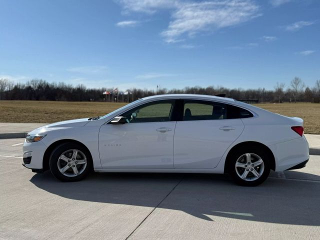 2020 Chevrolet Malibu - Image 4