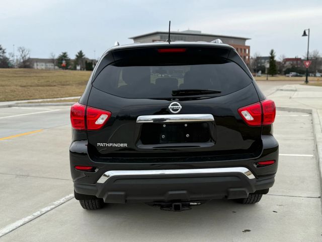 2017 Nissan Pathfinder - Image 6