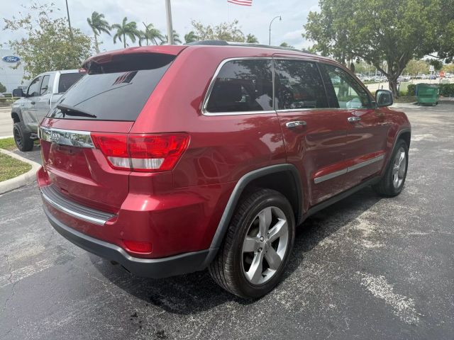 2013 Jeep Grand Cherokee - Image 4