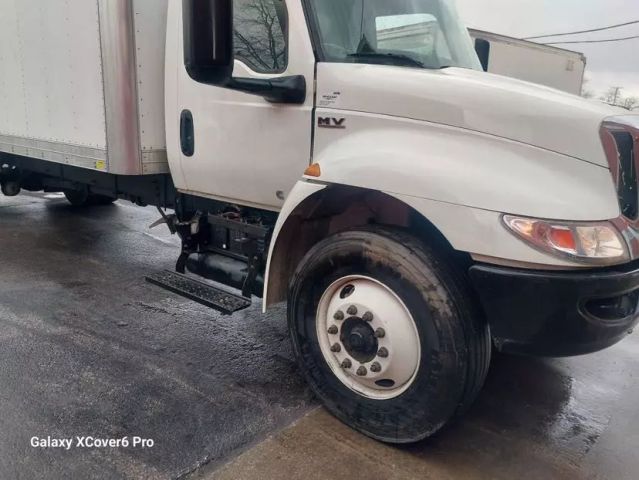 2022 International Mv607 - Image 5