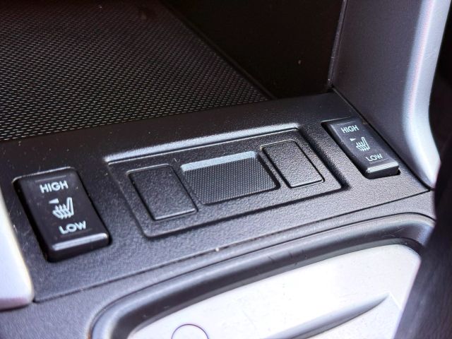 2014 Subaru Forester - Image 31