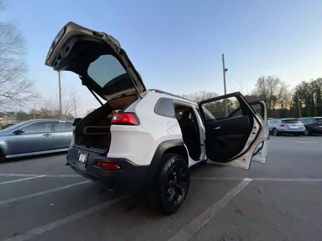 2017 JEEP CHEROKEE SUV WHITE AUTOMATIC - Peach State Motors