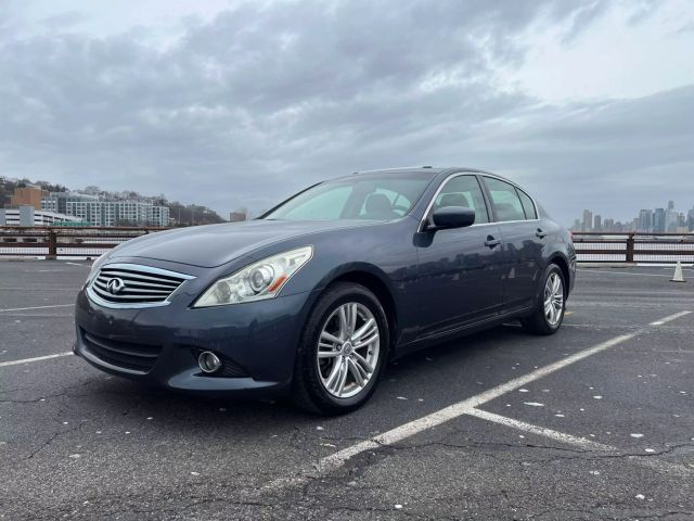 2010 Infiniti G37x Sedan 4d - Image 5