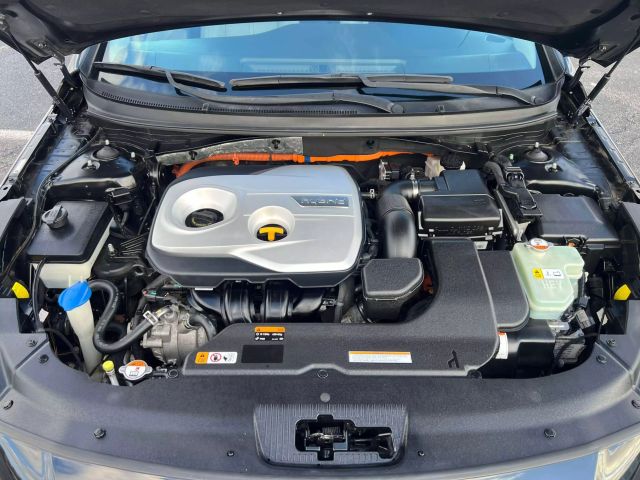 2016 Hyundai Sonata Hybrid Limited Sedan 4d - Image 10
