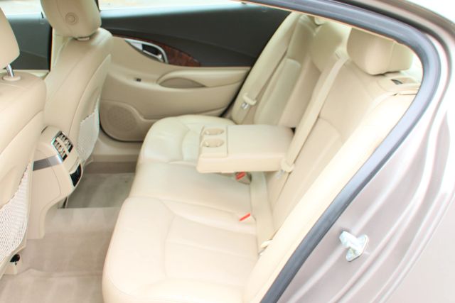 2012 Buick Lacrosse - Image 14