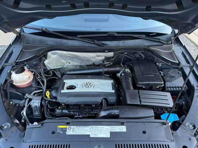 2014 Volkswagen Tiguan - Image 29