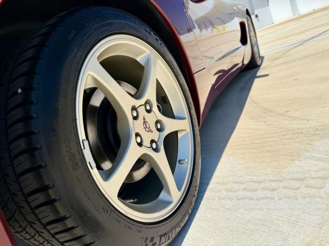 2003 Chevrolet Corvette - Image 18