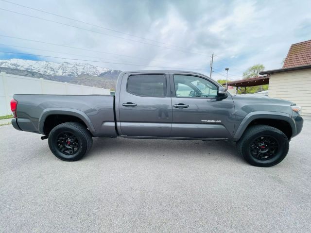 2018 Toyota Tacoma Double Cab - Image 6